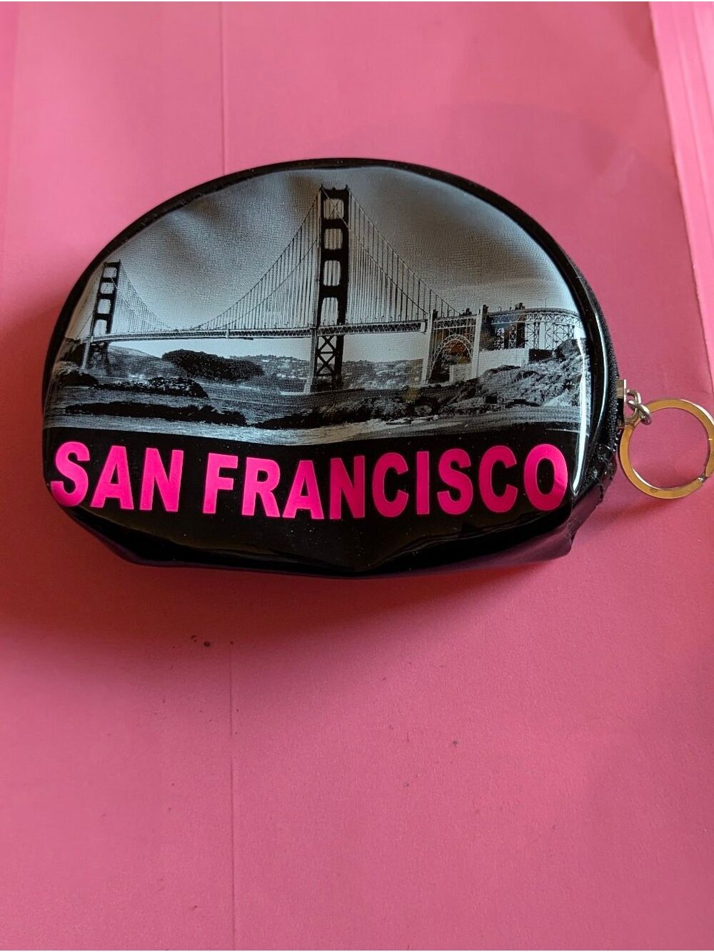 Robin Ruth- San Francisco small cosmetic purse ( pink/black)